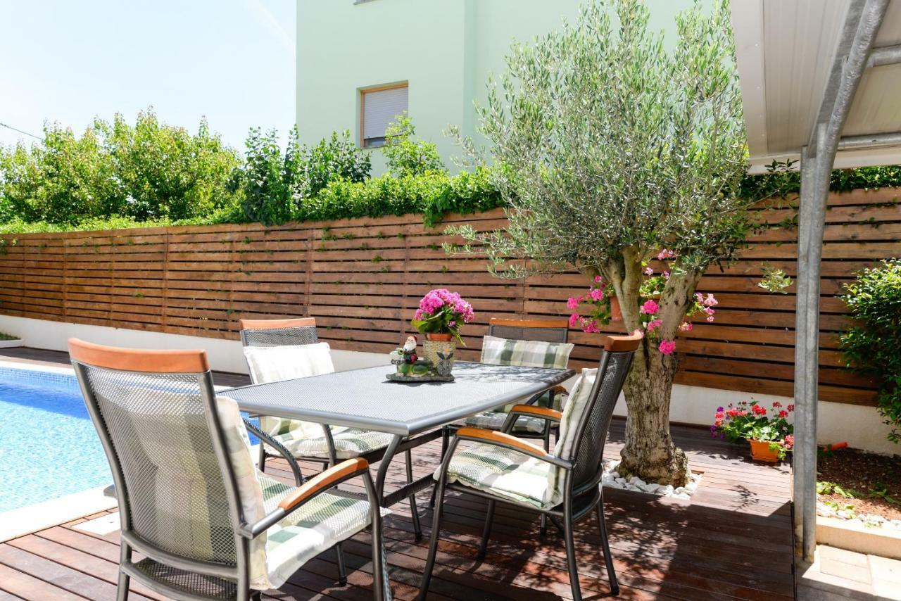Apartmani Bosa 扎达尔 外观 照片