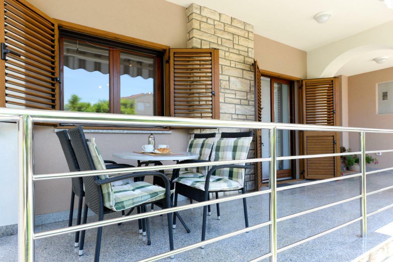 Apartmani Bosa 扎达尔 外观 照片