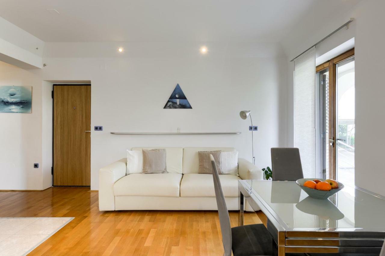 Apartmani Bosa 扎达尔 外观 照片