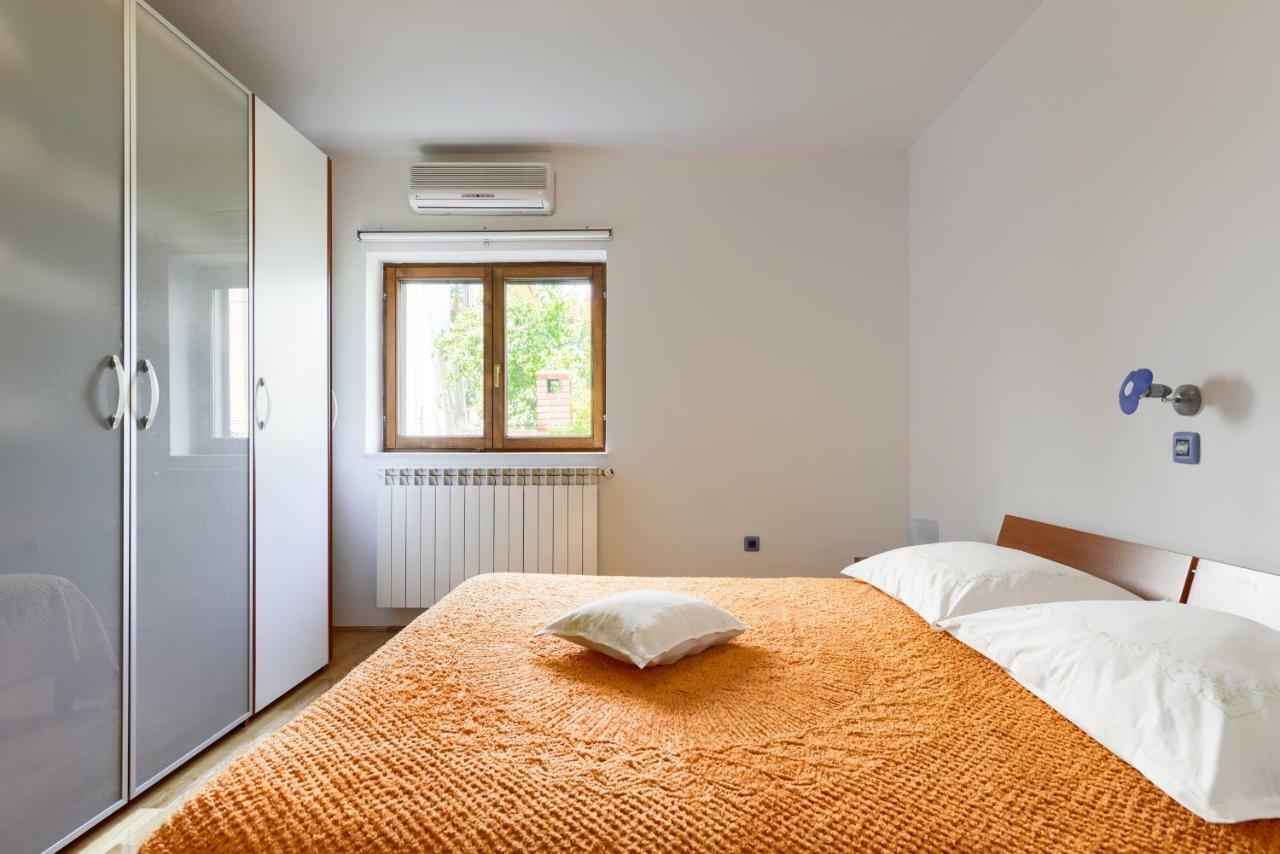 Apartmani Bosa 扎达尔 外观 照片