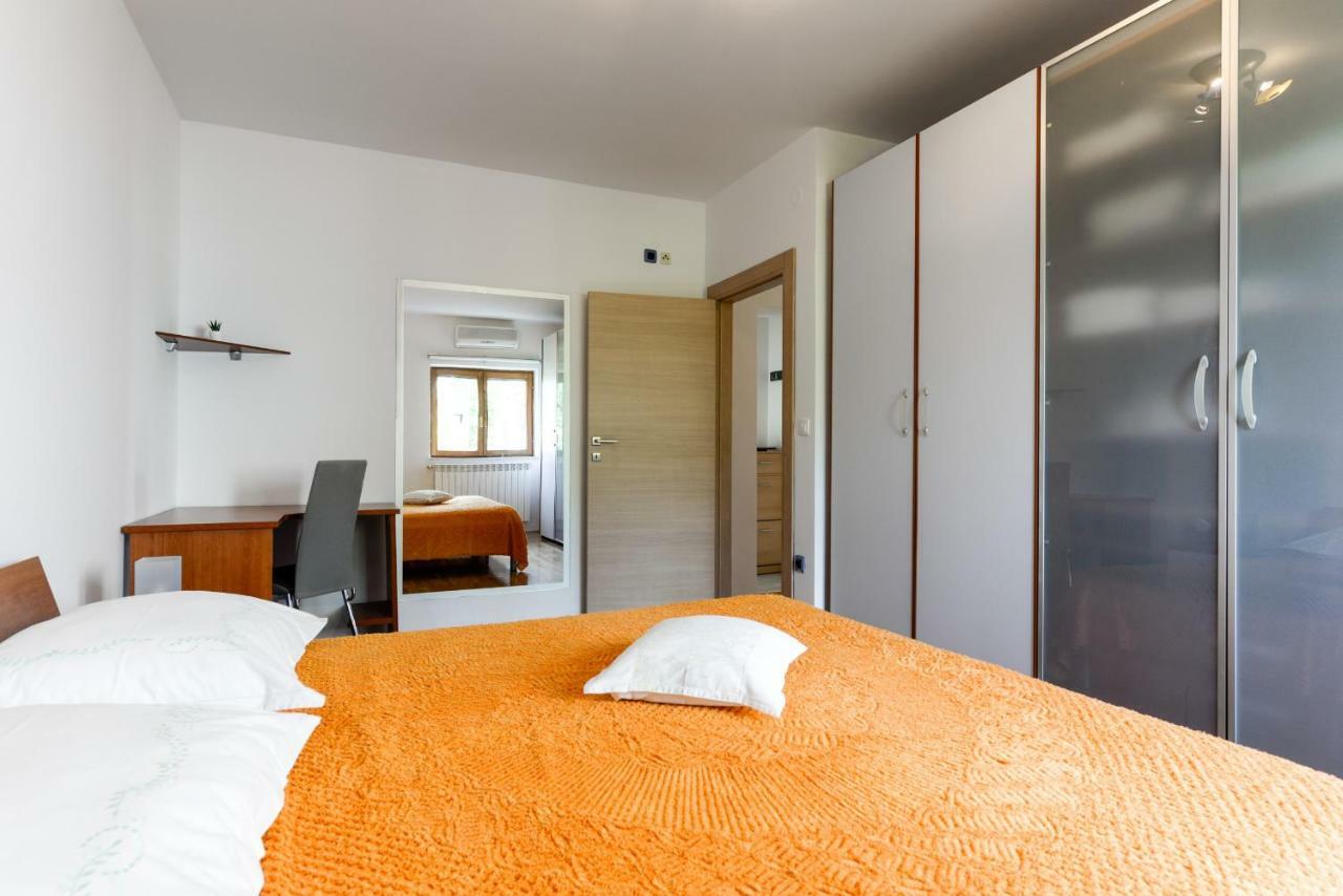 Apartmani Bosa 扎达尔 外观 照片