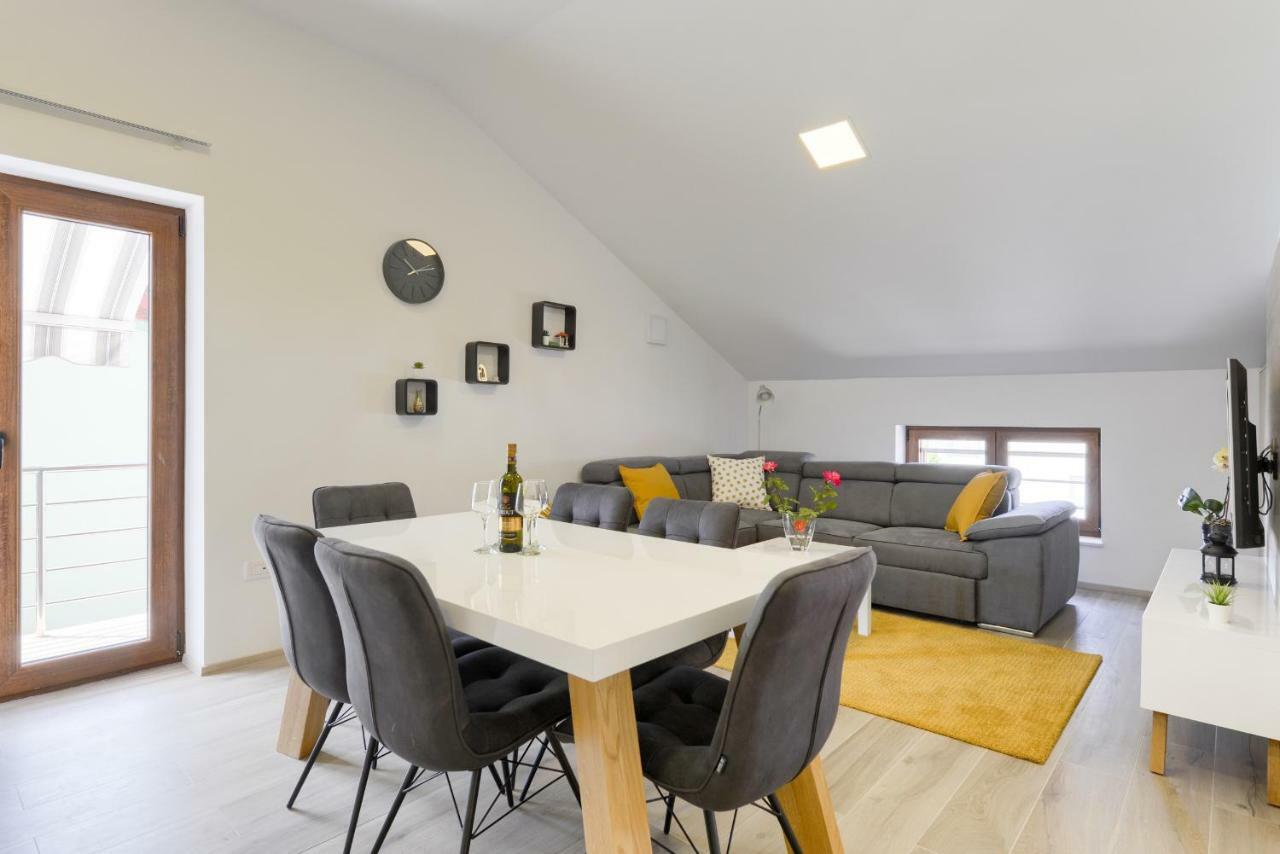 Apartmani Bosa 扎达尔 外观 照片
