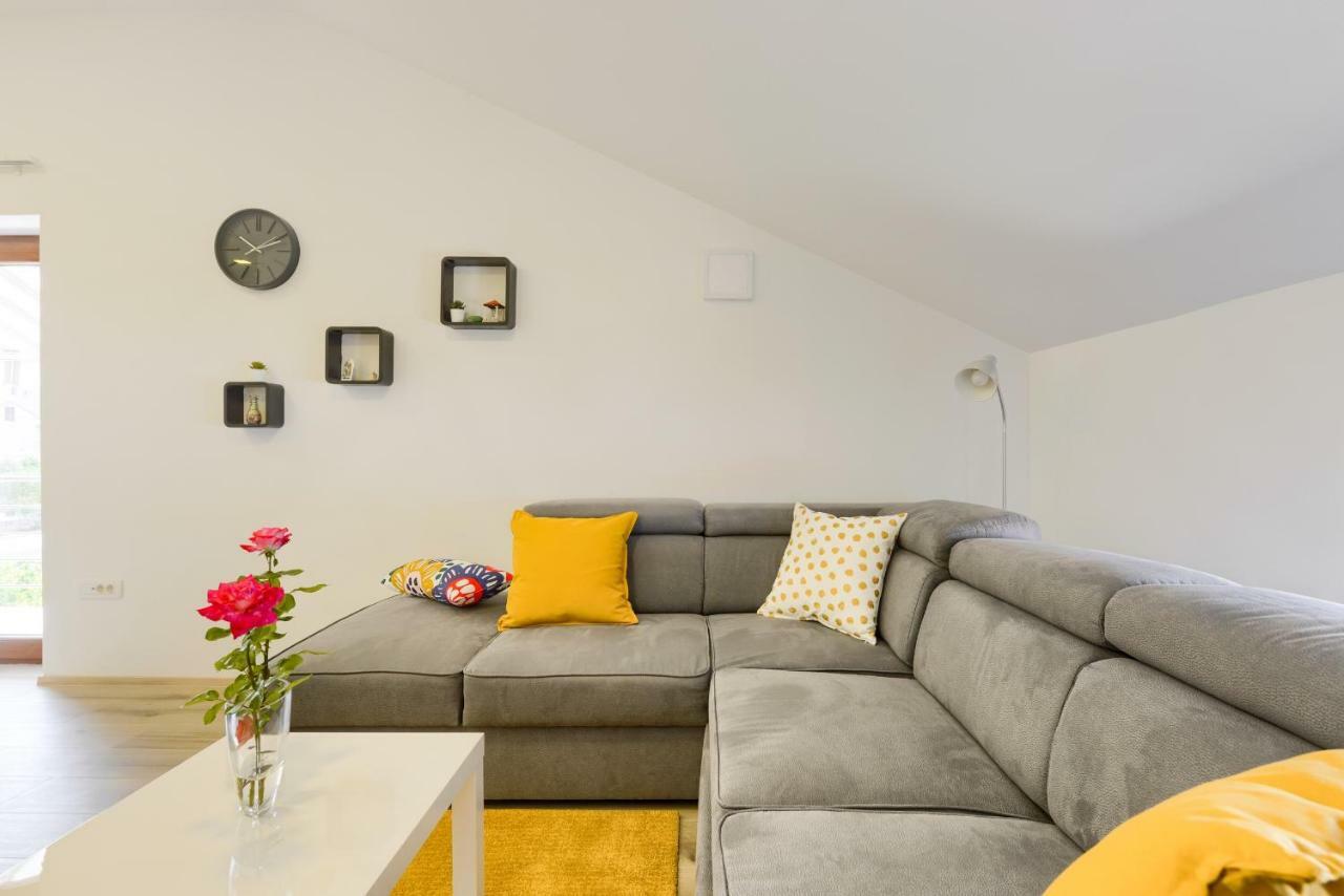 Apartmani Bosa 扎达尔 外观 照片