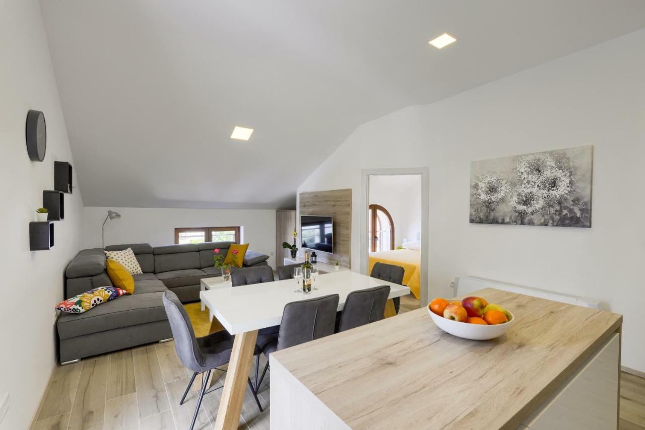 Apartmani Bosa 扎达尔 外观 照片