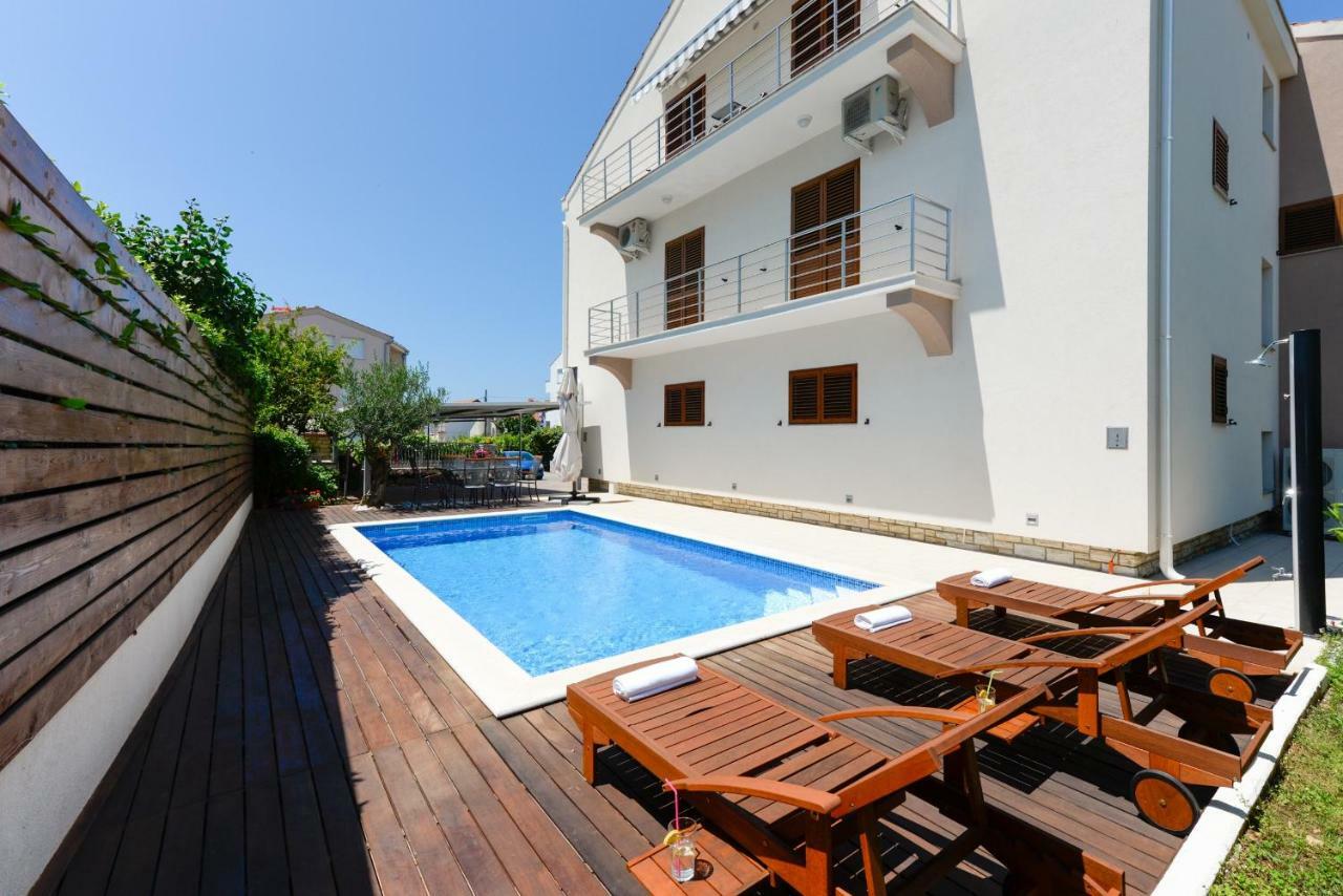 Apartmani Bosa 扎达尔 外观 照片