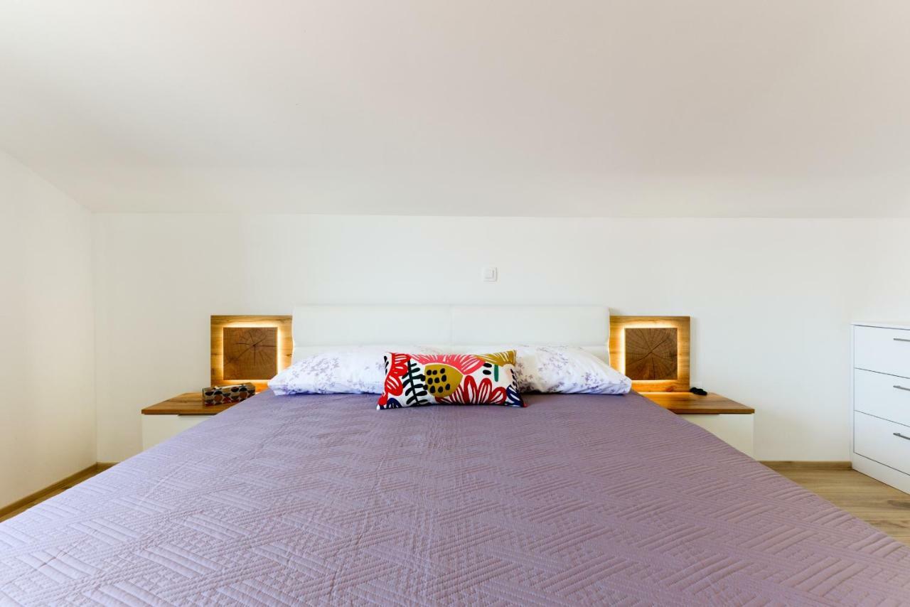 Apartmani Bosa 扎达尔 外观 照片