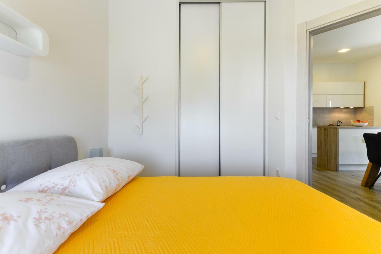 Apartmani Bosa 扎达尔 外观 照片