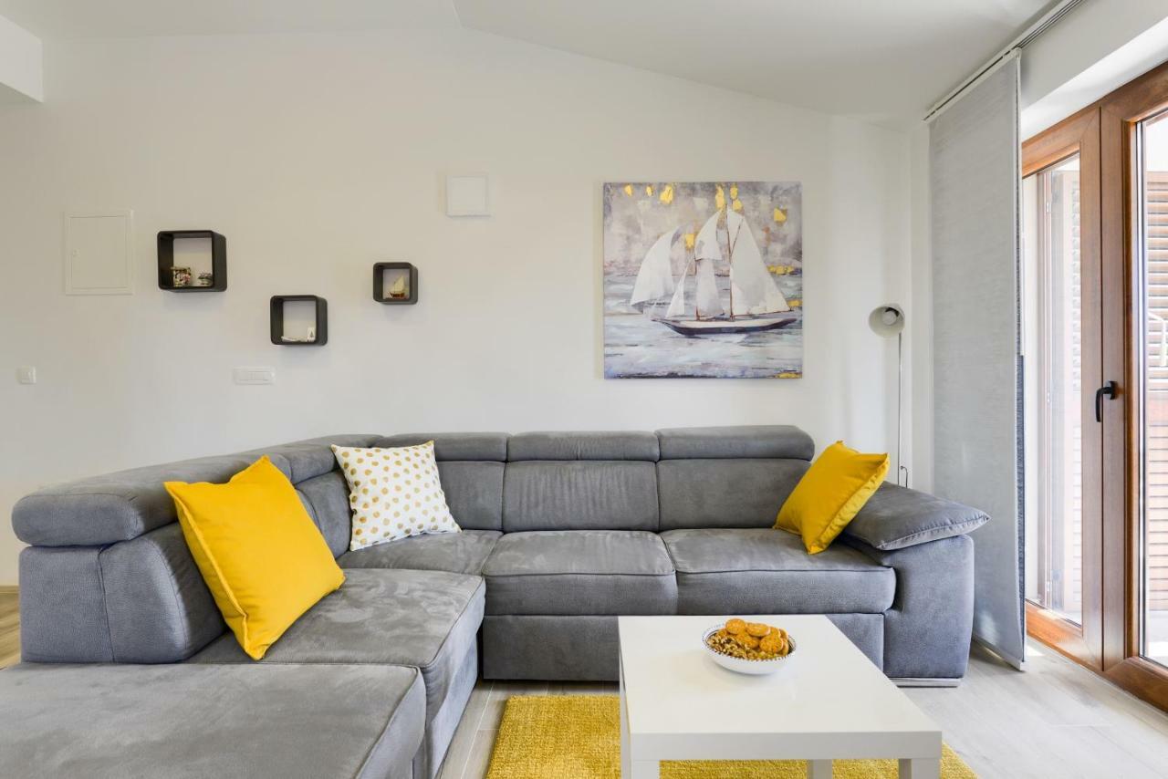Apartmani Bosa 扎达尔 外观 照片