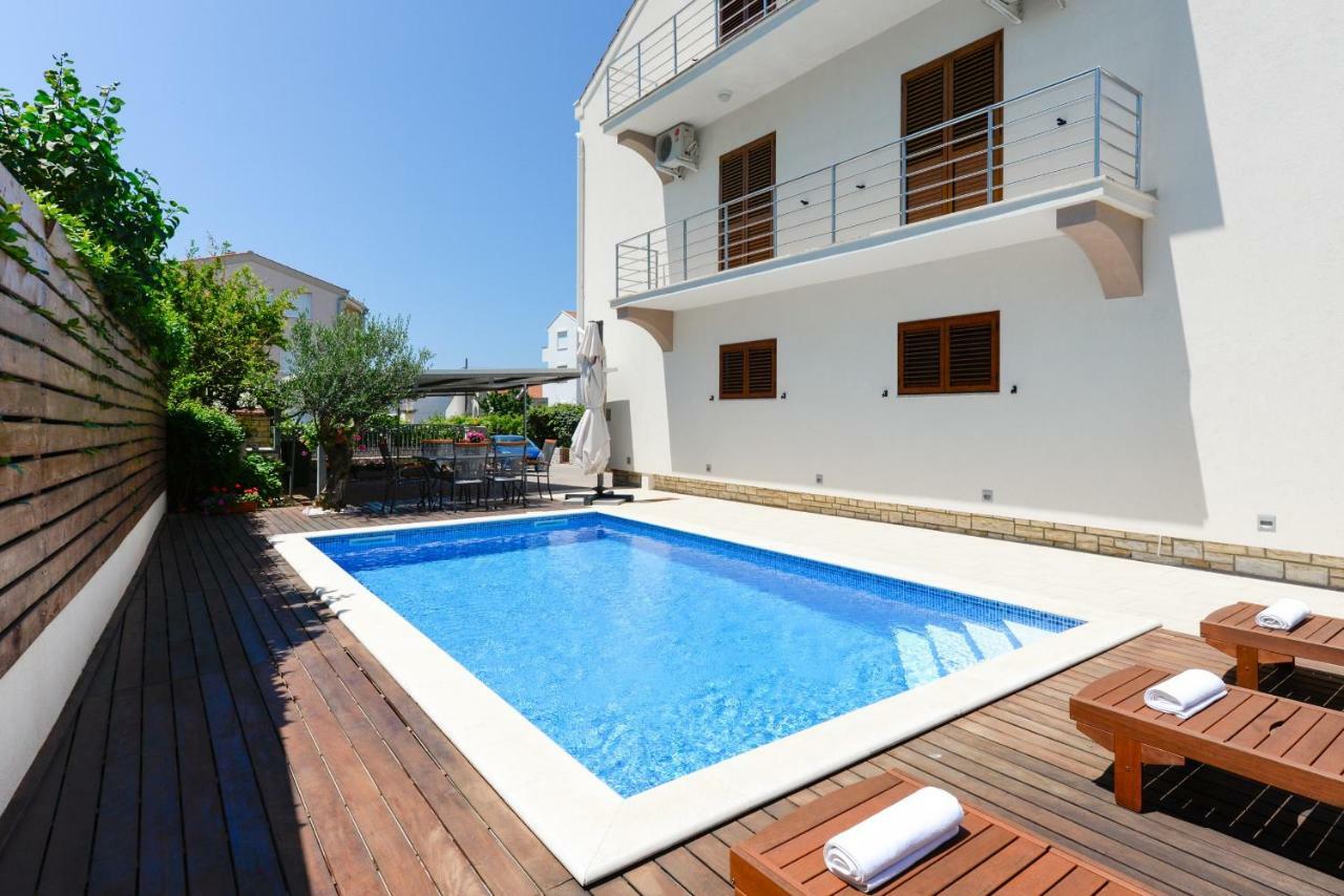 Apartmani Bosa 扎达尔 外观 照片